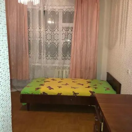 Сдам 5-Ти Комнатную Квартиру *